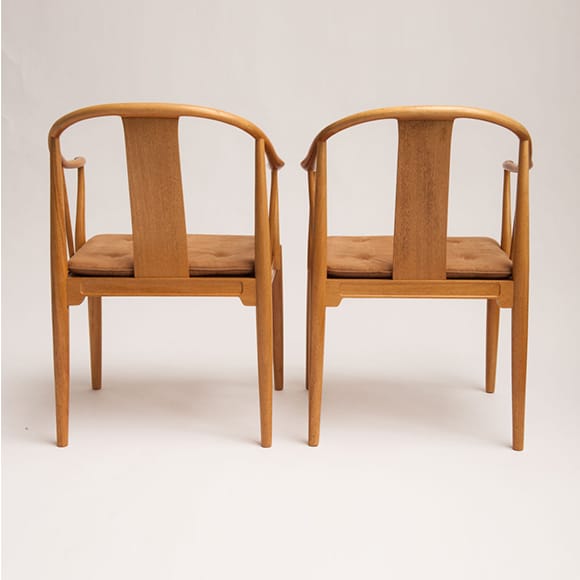  China Chair, Model 4283, Set of 2